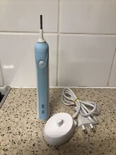 Oral-B Braun Electric Toothbrush 3756 Free Postage. Working Well..