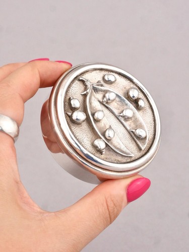 Novelty solid silver peas in - solid,