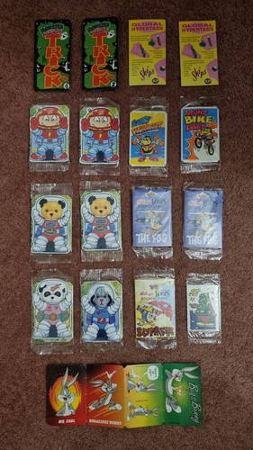 Vintage 90s cereal crisp toy - vintage,