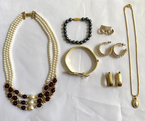 Vintage gold tone faux - vintage,