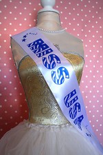 PLUS SIZE PERSONALISED HEN NIGHT PARTY SASHES - Comfortably fit UK Size 20-30 
