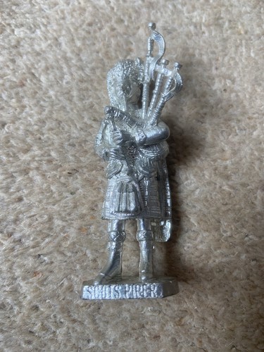 Pewter scots piper figure - pewter,