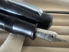 Red Scledense Fountain Pen