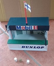 SCALEXTRIC 1960'S Vintage Racing Pit 