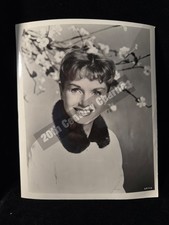 ORIGINAL VINTAGE DEBBIE REYNOLDS CARRIE FISHER US MOVIE ACTRESS 10X8 PRESS PHOTO