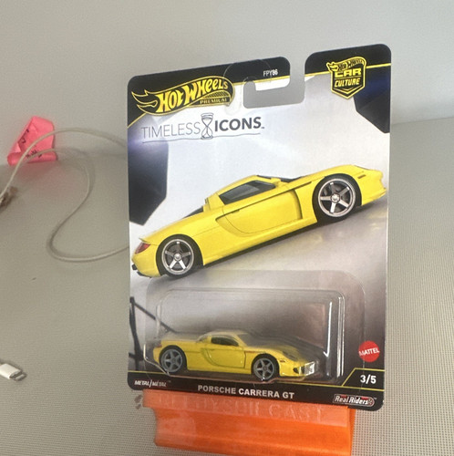 Hot wheels car - hot,