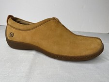 BORN Tan Nubuck Leather W1241