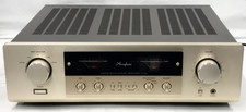 Accuphase E-211 Integrated