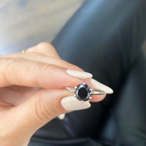 Round cut black diamond - 2,