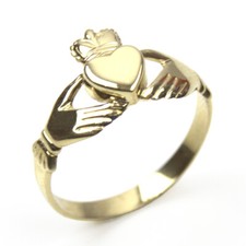 9ct gold claddagh - gold,