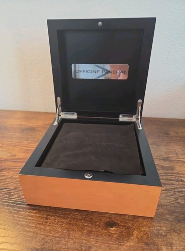 Panerai luminor submersible - panerai,