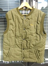 Barbour Trekker Quilted Waistcoat, Size Medium In Green.