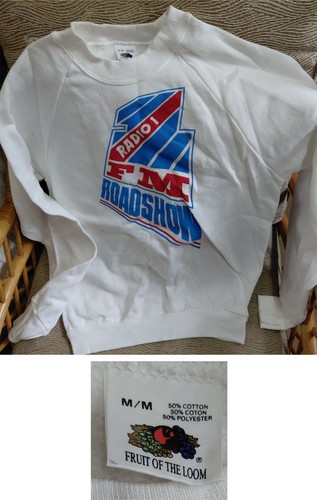 White sweat shirt - m, fm