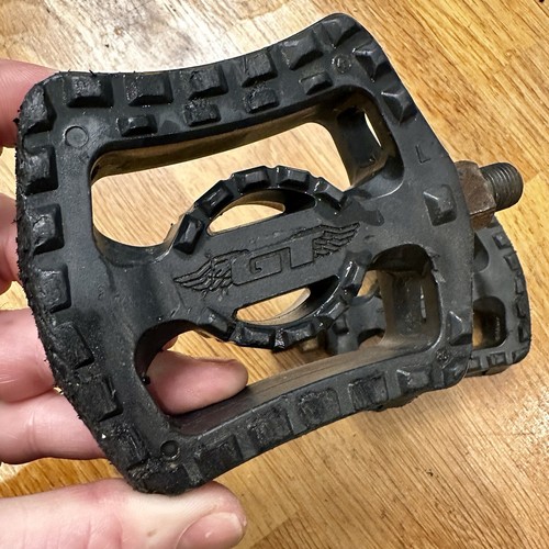 Old school bmx pedals - school, gt
