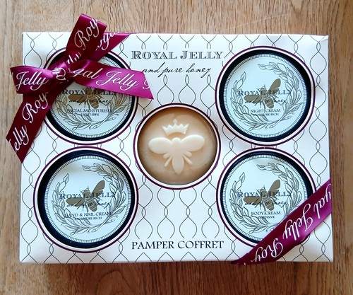 Marks spencer royal jelly - &, +