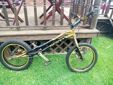 MONTY 25YEAR GOLD ANNIVERSARY EDITION 