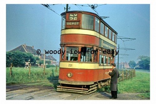 Pt9234 leeds tram - leeds, 221