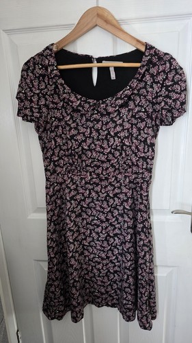 Pink and black dress - pink, size
