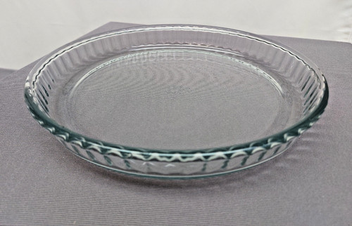 Vintage pyrex fluted flan dish - pyrex,
