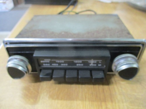 Unipart push button radio