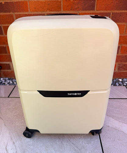Samsonite beige hard shell - beige,