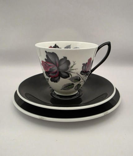 Royal albert masquerade trio - albert,