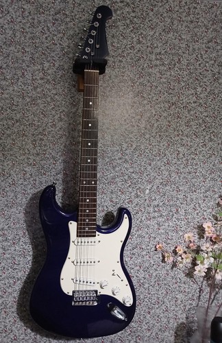 Spur electric guitar - spur,