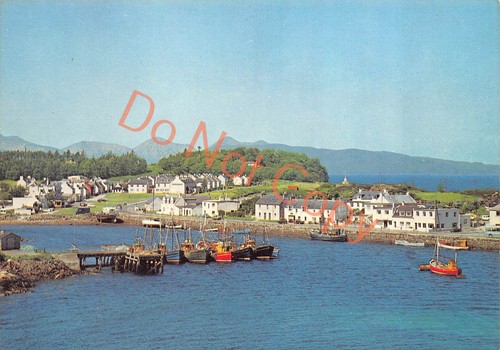 Kyleakin harbour fishing boats - kyleakin,