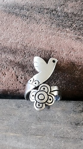 Retired james avery paloma - retired,