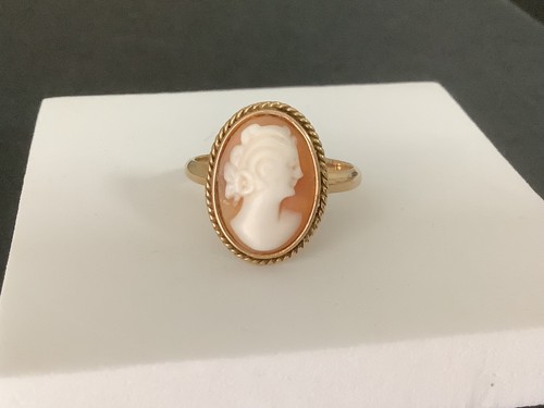Antique 14k yellow gold - , shell