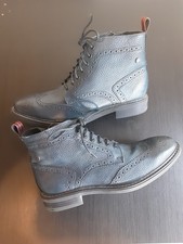 BASE LONDON 'BERKLEY' WAXY