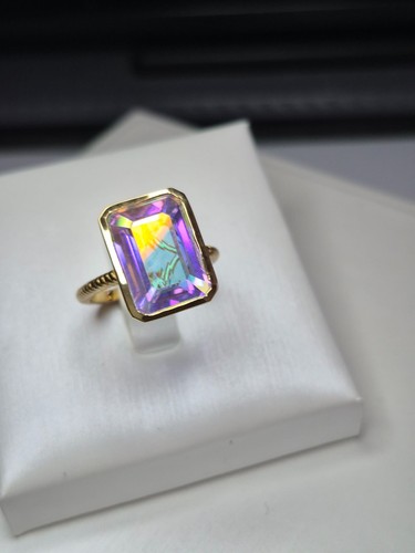 52ct mercury mystic topaz - 8.52ct,