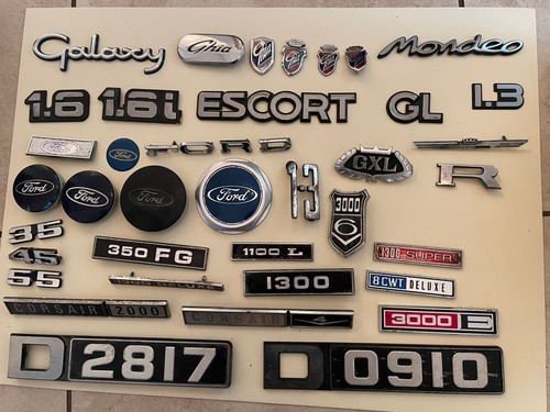 Ford badges multiples - badges.,