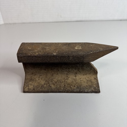 Vintage small railroad - vintage, anvil