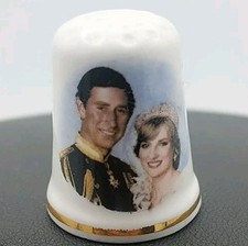 VINTAGE Princess Diana & Charles St George Gold Lined England China Thimble UK ⭐