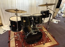 Pearl Session Studio 6 Piece Drum Kit with throne, in Gloss Black
