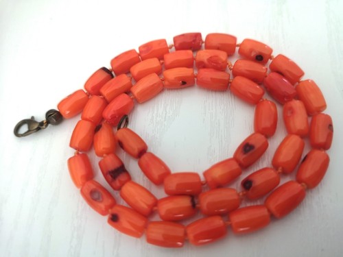 Pretty orange coral necklace - orange,