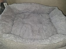 Fluffy Medium Dog/pet Bed