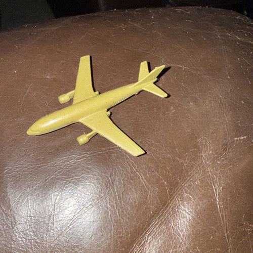 Vtg plastic airplane - vtg, toy