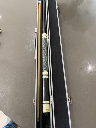 Pot black pool - black, cue
