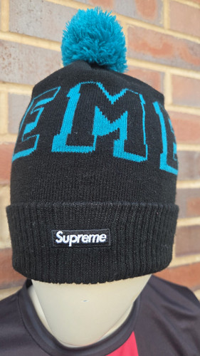 Supreme new era - supreme, x