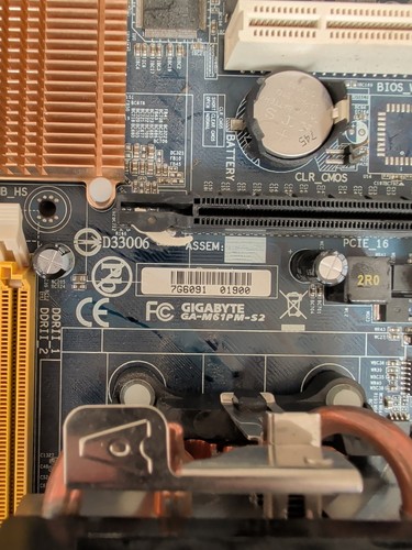 M61pm motherboard with - ga-m61pm-s2,