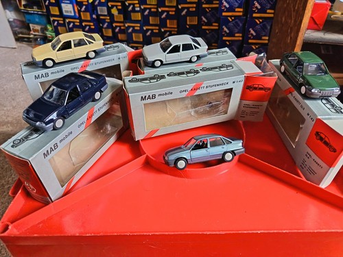 Boxed model mab russian - boxed,