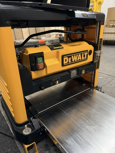 Dewalt dw733 240v planer - dw733,