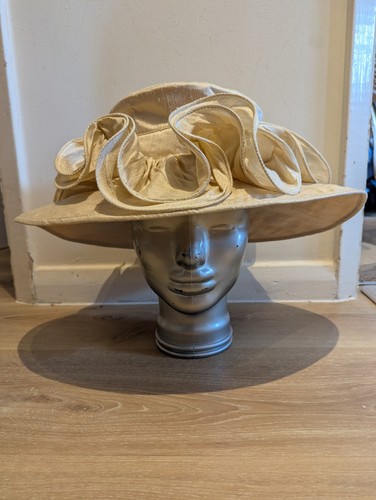 Mad hatter friends light - mad, &