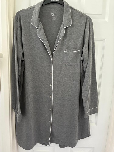 Women clothes bundle size - bundle,