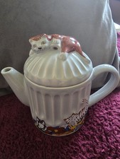Wade Whimsical Teapot. Feline