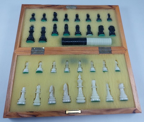 Vintage magnetic chess set - vintage,