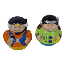 Hasbro Weeble Wobbles 2 x People With Rolling Bottoms a Girl & a Boy - Comment