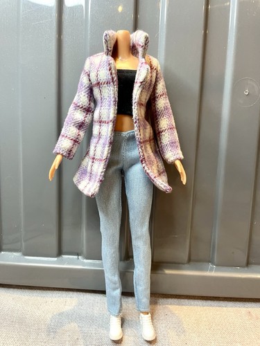 Barbie doll 4pc - doll, outfit